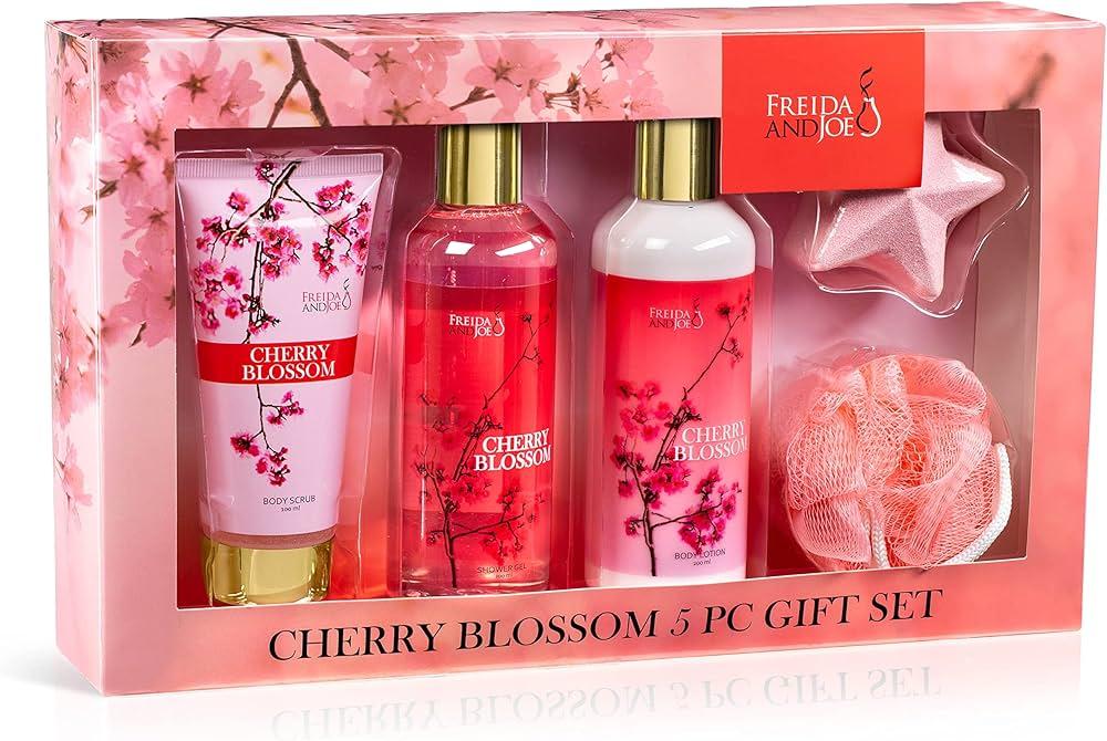 For Her: Fragrance & Beauty